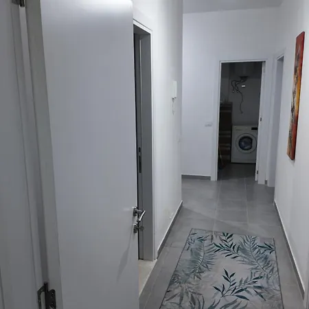 Διαμέρισμα Tourist *